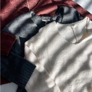 Z Supply - Weekender Sweater in Mulberry